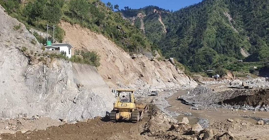 बीपी राजमार्गअन्तर्गत काभ्रेपलाञ्चोक खण्ड बिहिबारबाट रातिको समयमा बन्द हुने