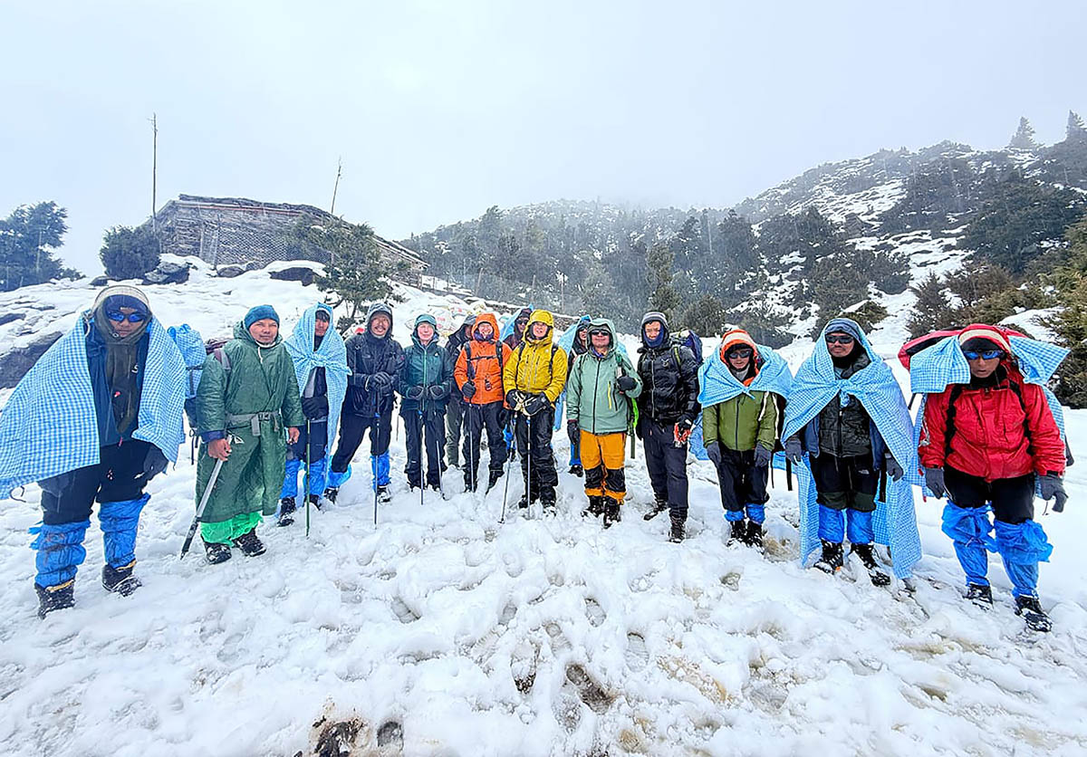 मुस्ताङ्गको हिमपात प्रभावित क्षेत्रमा फसेका १५ जना पर्यटकको सकुशल उद्धार मुस्ताङ्गको हिमपात प्रभावित क्षेत्रमा फसेका १५ जना पर्यटकको सकुशल उद्धार