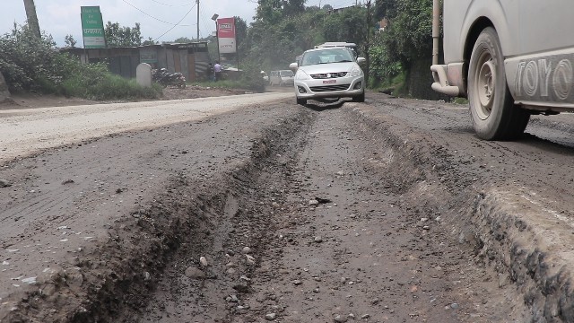 नौबिसे–मलेखु सडक आइतबारदेखि पुनः दुई दिनका लागि रातको समयमा बन्द हुने