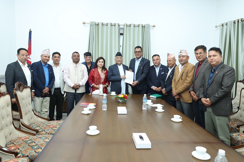 प्रधानमन्त्रीलाई सुनचाँदी व्यवसायीको ध्यानाकर्षण, १३ प्रतिशत भ्याट खारेज गर्न माग