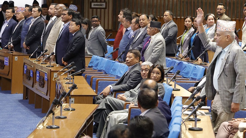 भिजिट भिसा प्रकरणमा आक्रमक प्रतिपक्षी, गृहमन्त्रीको राजिनामा माग गर्दै प्रतिनिधिसभाको बैठक अबरुद्ध